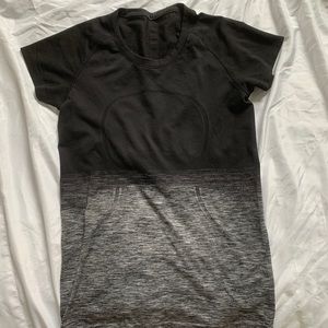 LULULEMON swiftly tech top